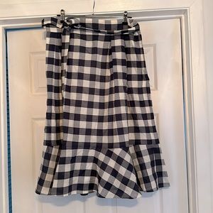 Club Monaco navy and white gingham skirt